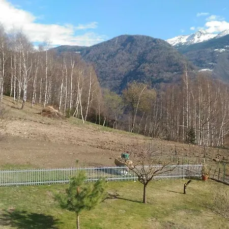 Casa Vacanze Terrazzo Sulle Alpi *